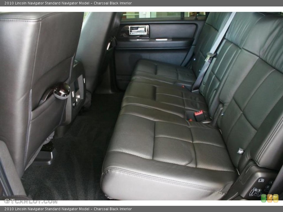 Charcoal Black Interior Photo for the 2010 Lincoln Navigator  #38379119