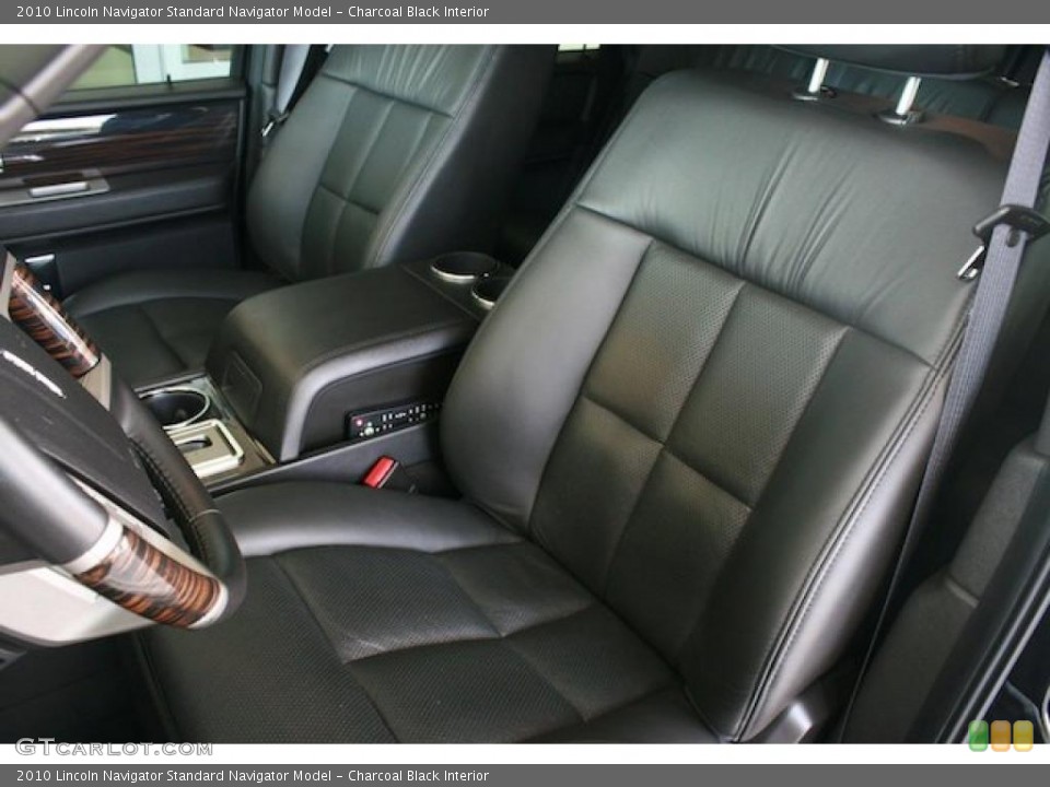Charcoal Black Interior Photo for the 2010 Lincoln Navigator  #38379399