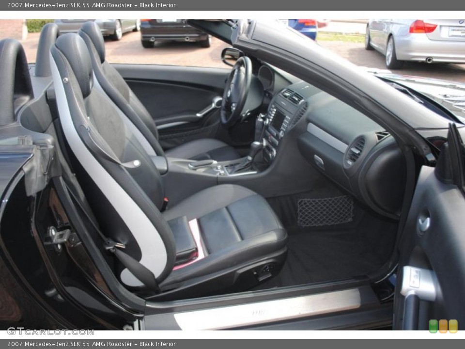 Black Interior Photo for the 2007 Mercedes-Benz SLK 55 AMG Roadster #38381274