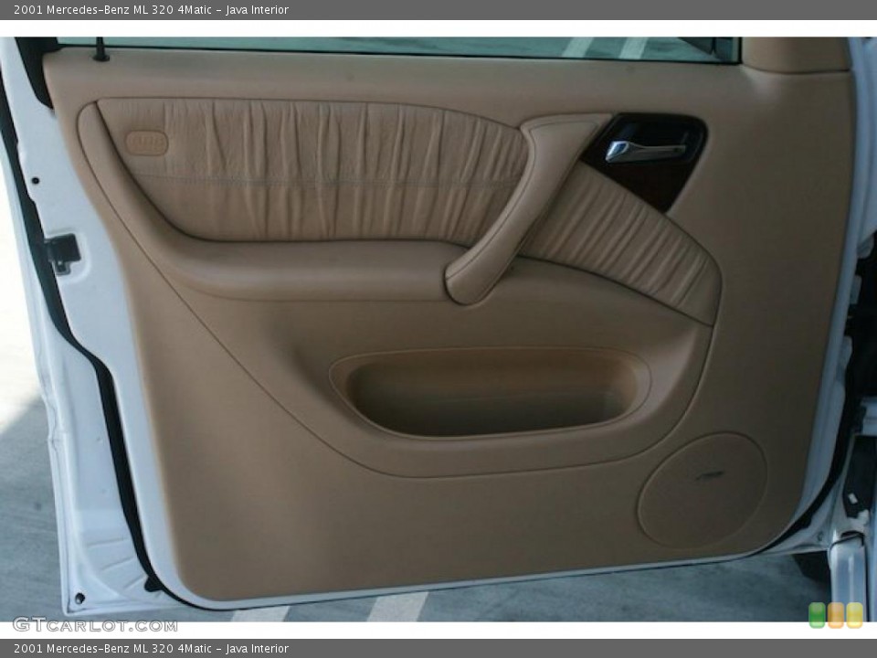 Java Interior Photo for the 2001 Mercedes-Benz ML 320 4Matic #38381802