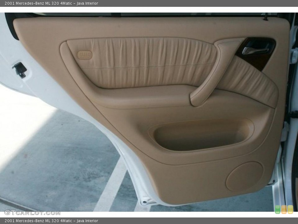 Java Interior Photo for the 2001 Mercedes-Benz ML 320 4Matic #38381810