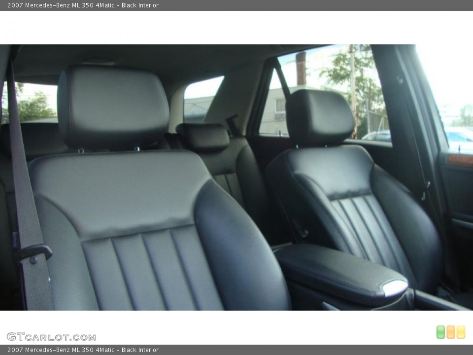 Black Interior Photo for the 2007 Mercedes-Benz ML 350 4Matic #38382546