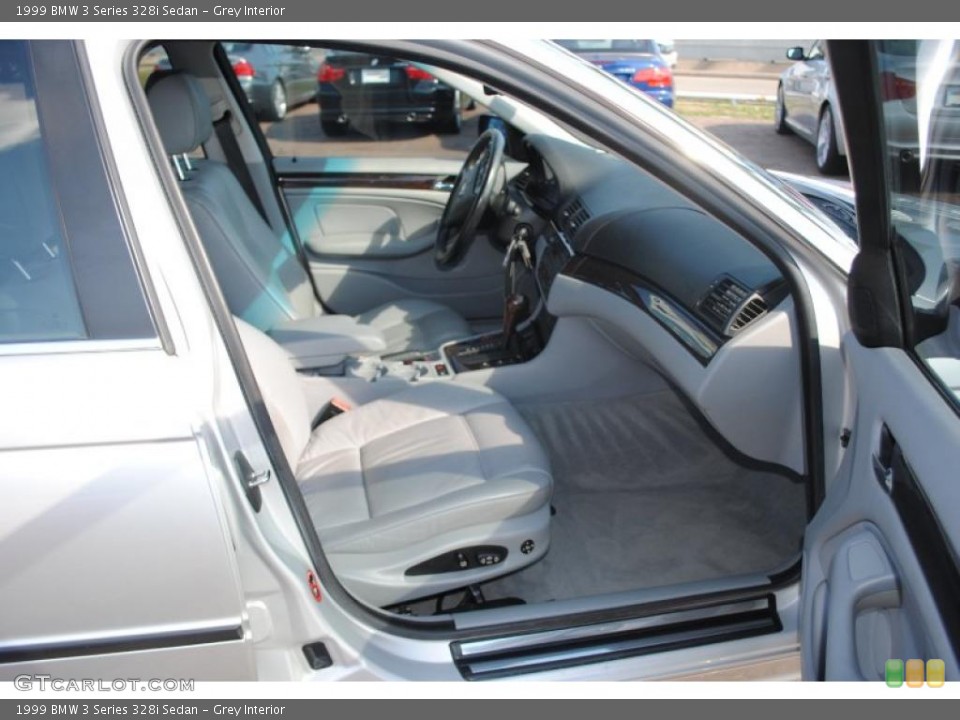 Grey Interior Photo for the 1999 BMW 3 Series 328i Sedan #38383686