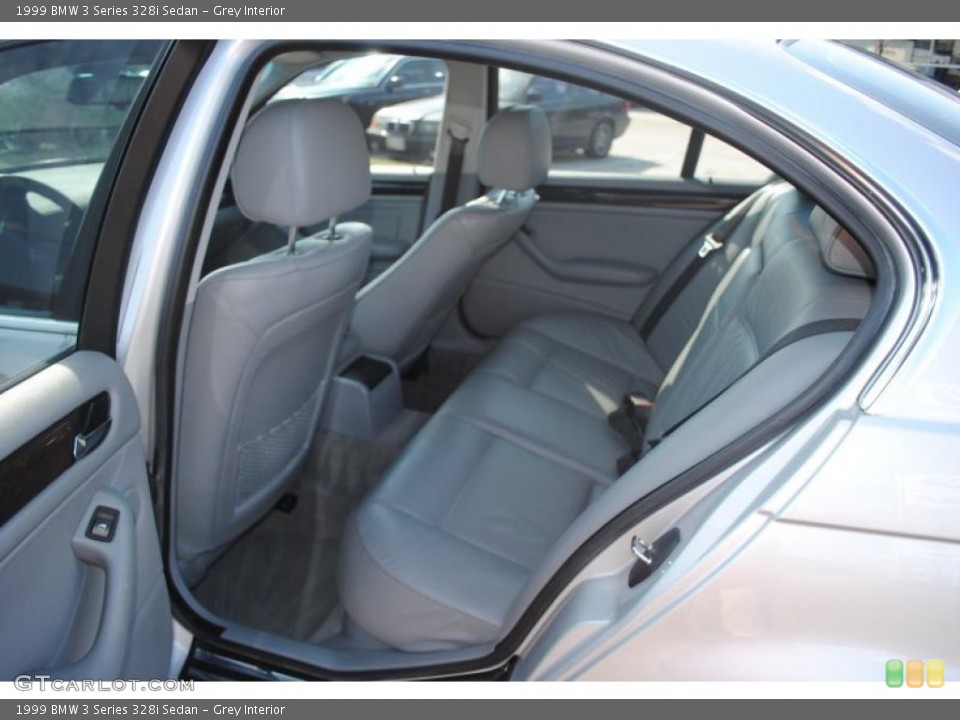 Grey Interior Photo for the 1999 BMW 3 Series 328i Sedan #38383742