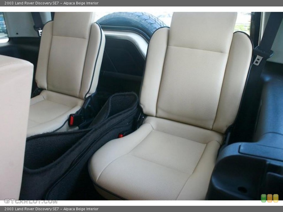 Alpaca Beige Interior Photo for the 2003 Land Rover Discovery SE7 #38385534