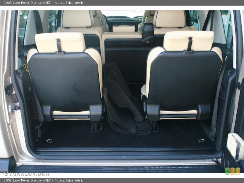 Alpaca Beige Interior Photo for the 2003 Land Rover Discovery SE7 #38385550