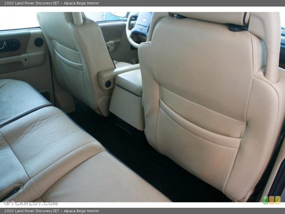 Alpaca Beige Interior Photo for the 2003 Land Rover Discovery SE7 #38385606