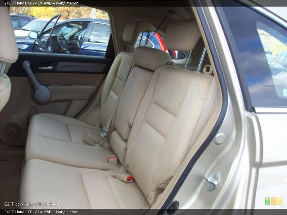 Ivory Interior Photo for the 2007 Honda CR-V LX 4WD #38387339