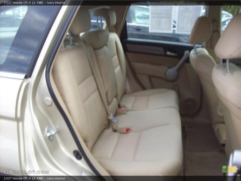 Ivory Interior Photo for the 2007 Honda CR-V LX 4WD #38387351