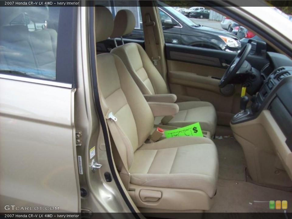 Ivory Interior Photo for the 2007 Honda CR-V LX 4WD #38387363