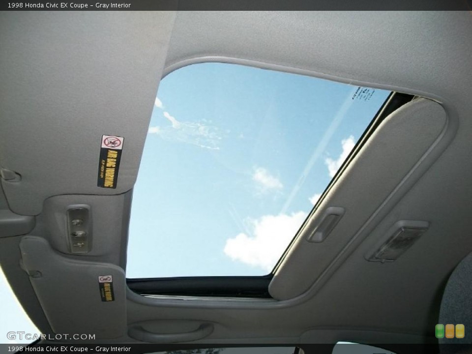 Gray Interior Photo for the 1998 Honda Civic EX Coupe #38388303
