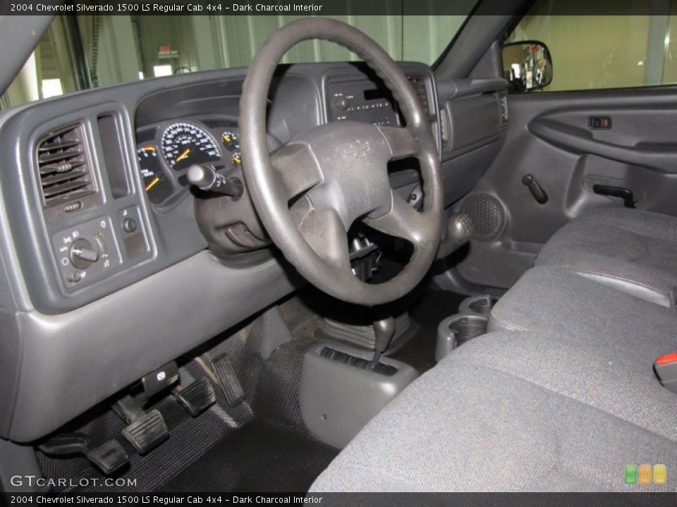Dark Charcoal Interior Photo for the 2004 Chevrolet Silverado 1500 LS Regular Cab 4x4 #38389495