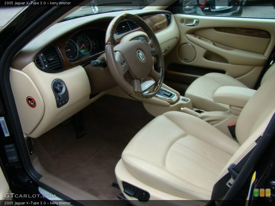 Ivory Interior Photo for the 2005 Jaguar X-Type 3.0 #38392628