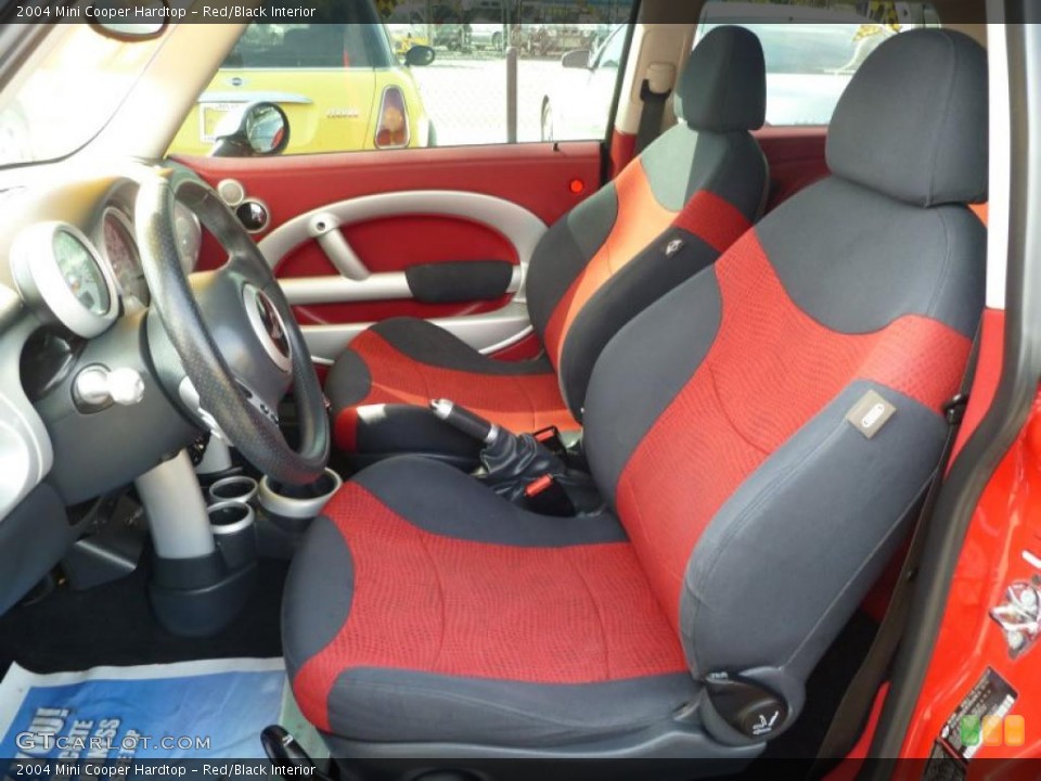 Red/Black Interior Photo for the 2004 Mini Cooper Hardtop #38393200