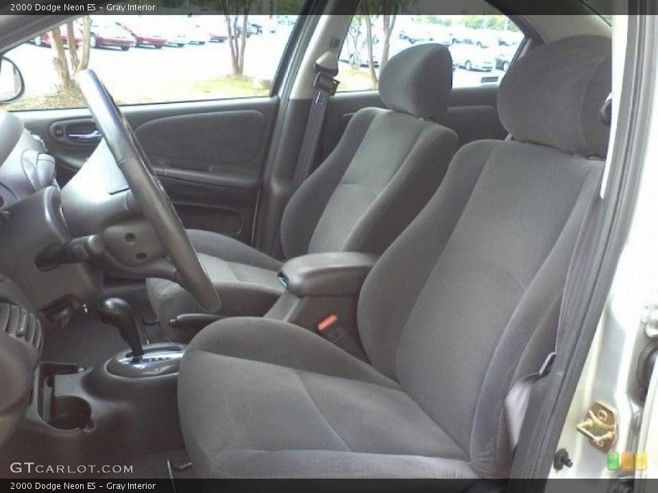 Gray Interior Photo for the 2000 Dodge Neon ES #38393796