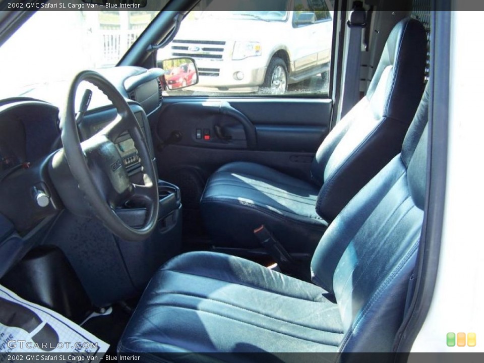 Blue 2002 GMC Safari Interiors