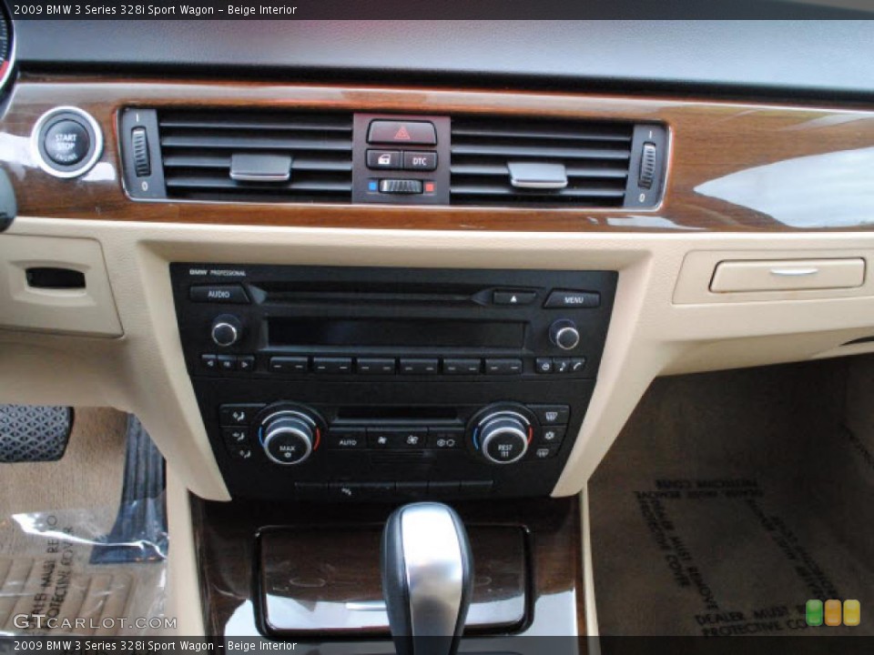 Beige Interior Controls for the 2009 BMW 3 Series 328i Sport Wagon #38400444