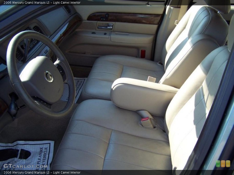 Light Camel Interior Photo for the 2006 Mercury Grand Marquis LS #38400900
