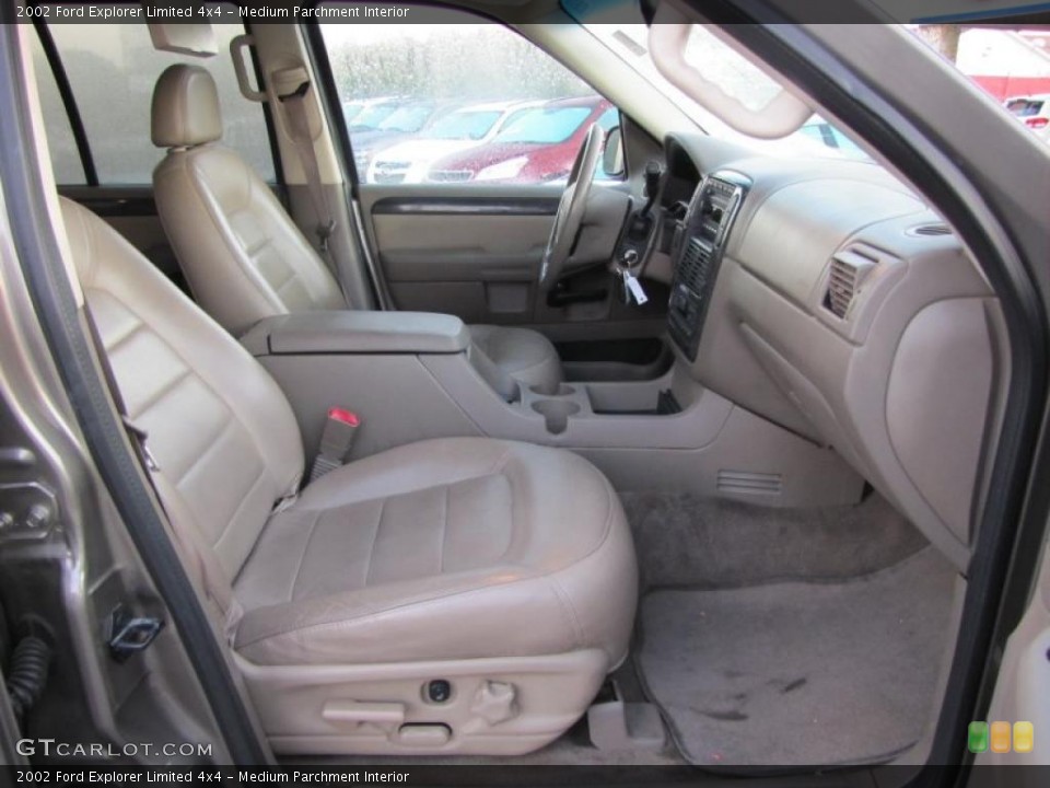 Medium Parchment Interior Photo for the 2002 Ford Explorer Limited 4x4 #38405567