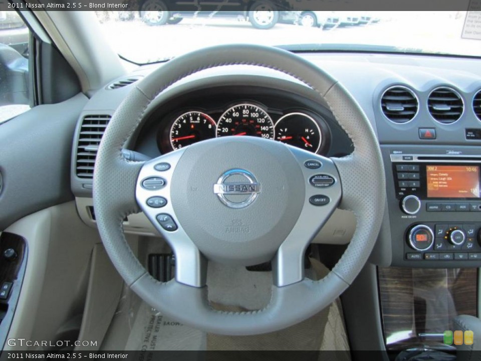 Blond Interior Steering Wheel for the 2011 Nissan Altima 2.5 S #38406200