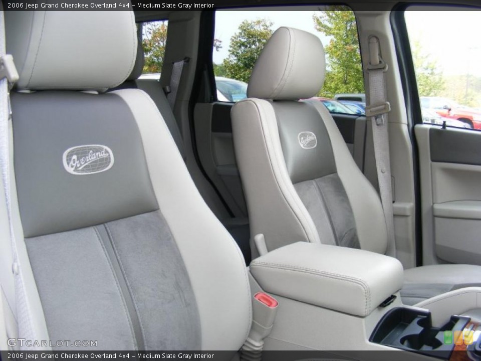 Medium Slate Gray Interior Photo for the 2006 Jeep Grand Cherokee Overland 4x4 #38407444
