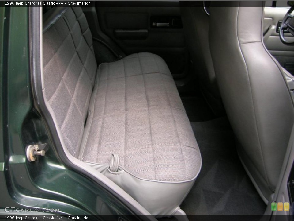 Gray Interior Photo for the 1996 Jeep Cherokee Classic 4x4 #38408172