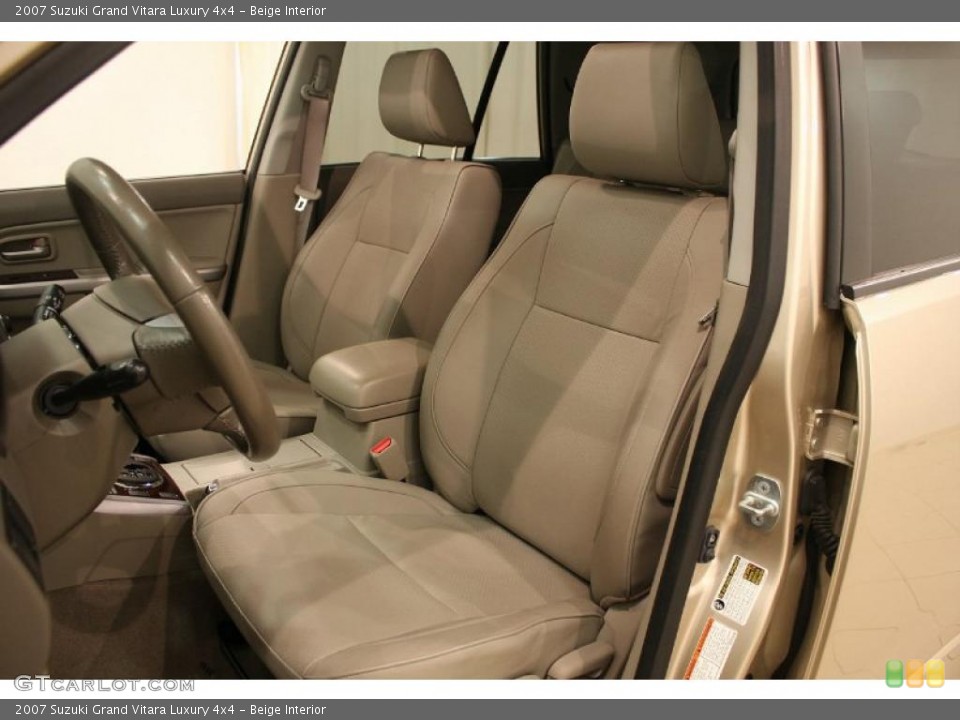 Beige Interior Photo for the 2007 Suzuki Grand Vitara Luxury 4x4 #38408664