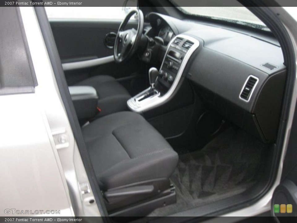 Ebony Interior Photo for the 2007 Pontiac Torrent AWD #38409461