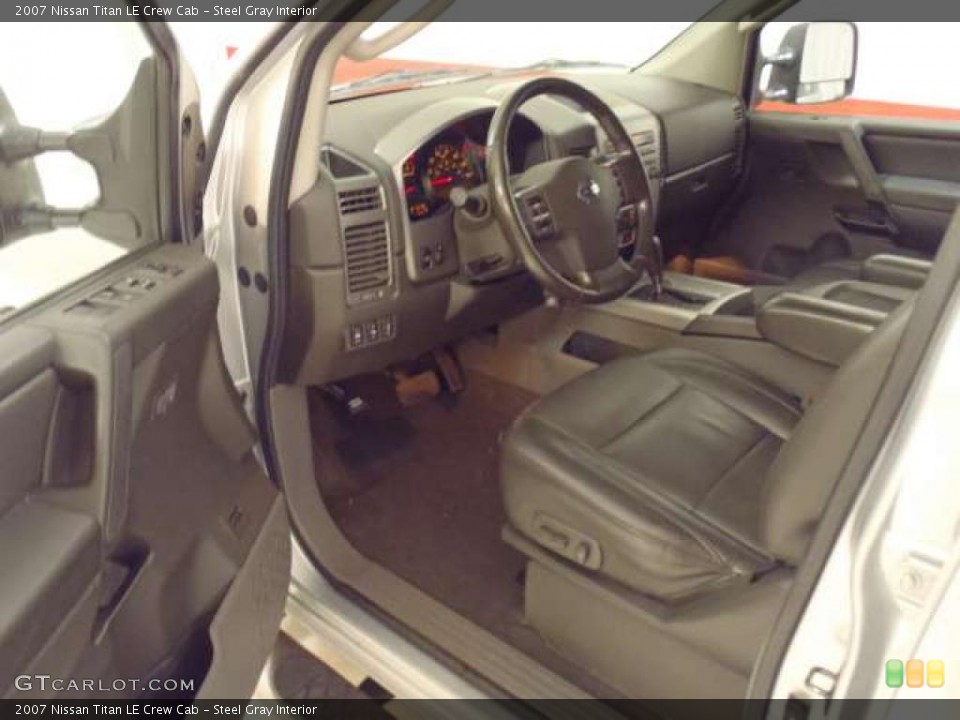 Steel Gray Interior Photo for the 2007 Nissan Titan LE Crew Cab #38413737