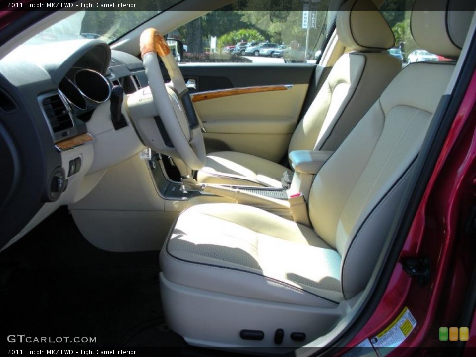 Light Camel Interior Photo for the 2011 Lincoln MKZ FWD #38417373
