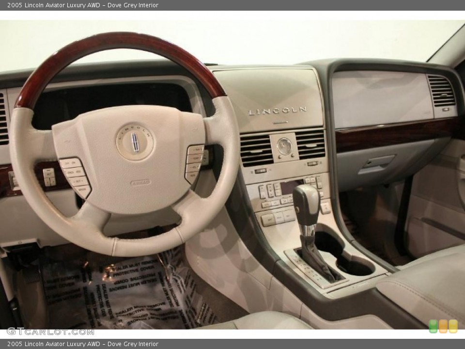 Dove Grey Interior Dashboard for the 2005 Lincoln Aviator Luxury AWD #38417845