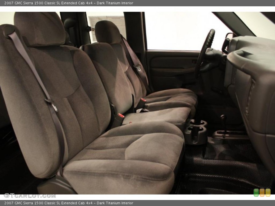 Dark Titanium Interior Photo for the 2007 GMC Sierra 1500 Classic SL Extended Cab 4x4 #38418405