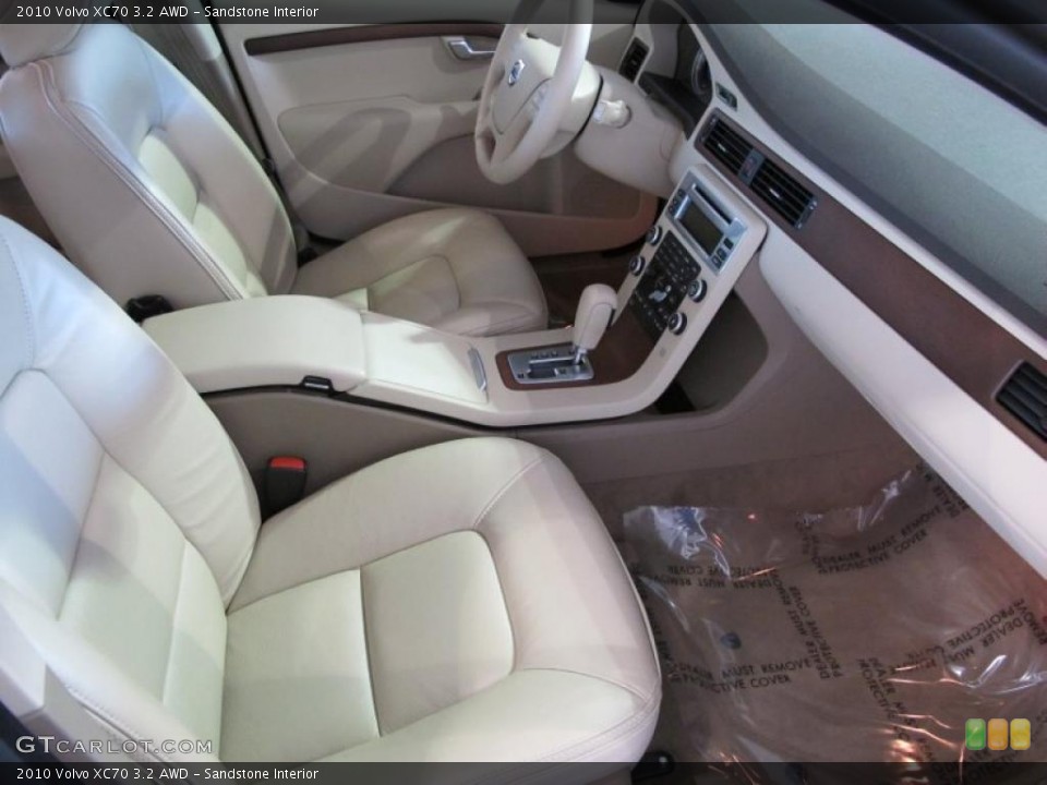 Sandstone Interior Prime Interior for the 2010 Volvo XC70 3.2 AWD #38423157