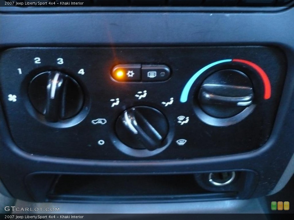 Khaki Interior Controls for the 2007 Jeep Liberty Sport 4x4 #38423353