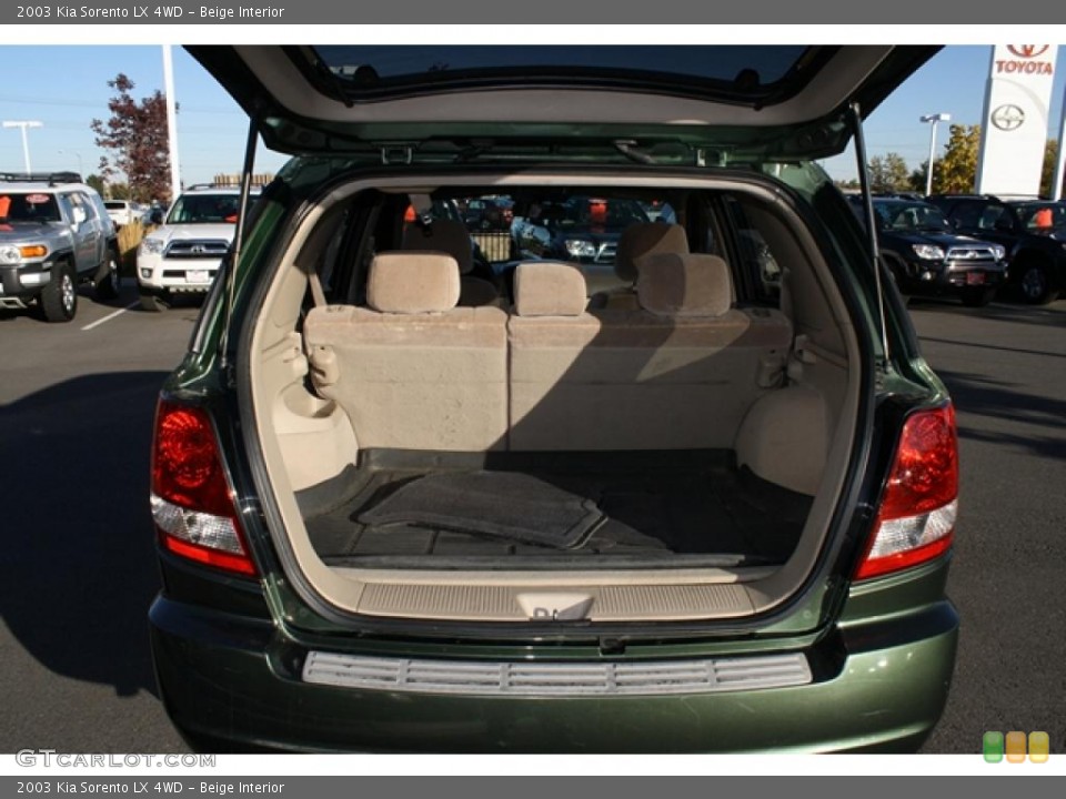 Beige Interior Trunk for the 2003 Kia Sorento LX 4WD #38424769