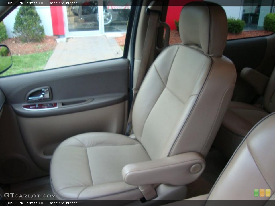 Cashmere Interior Photo for the 2005 Buick Terraza CX #38425037