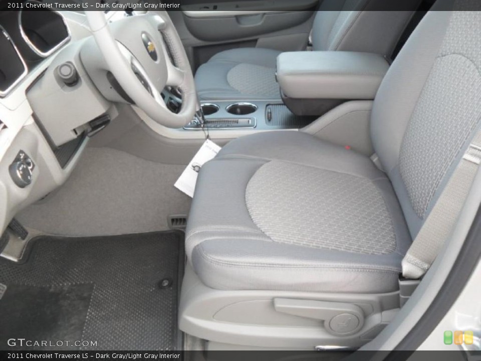Dark Gray/Light Gray Interior Photo for the 2011 Chevrolet Traverse LS #38427193