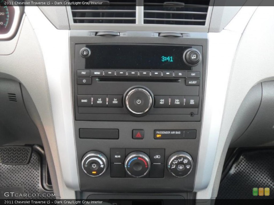 Dark Gray/Light Gray Interior Controls for the 2011 Chevrolet Traverse LS #38427273