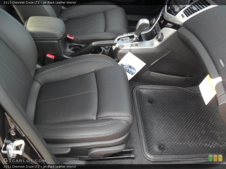 Jet Black Leather Interior Photo for the 2011 Chevrolet Cruze LTZ #38428545