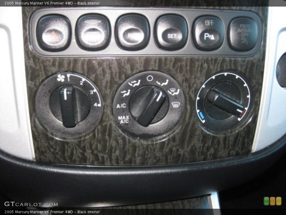 Black Interior Controls for the 2005 Mercury Mariner V6 Premier 4WD #38429649