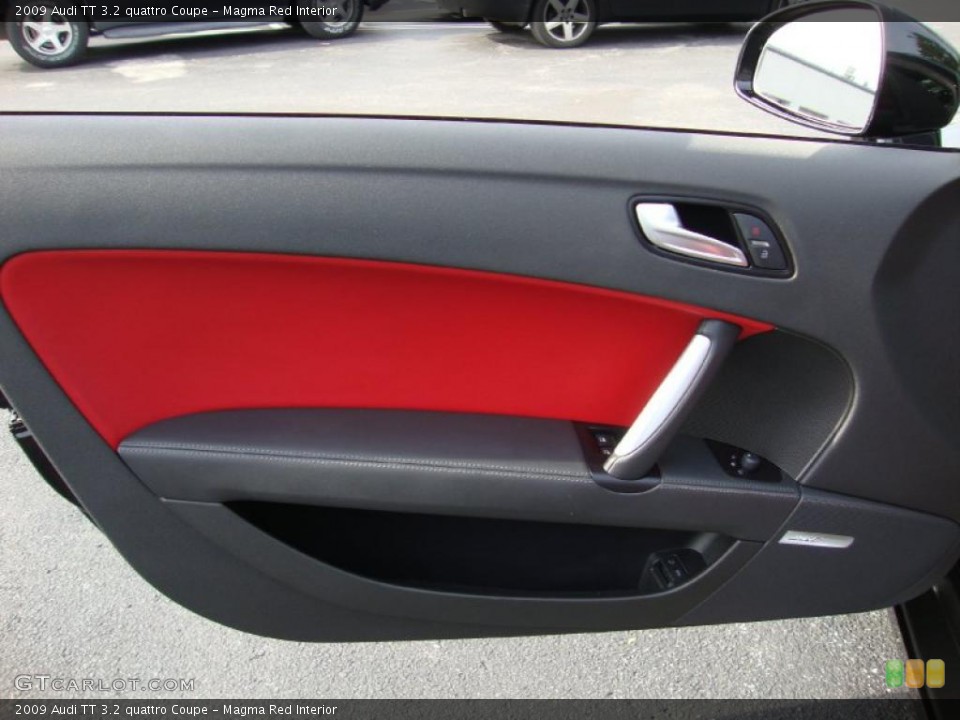 Magma Red Interior Door Panel for the 2009 Audi TT 3.2 quattro Coupe #38430345