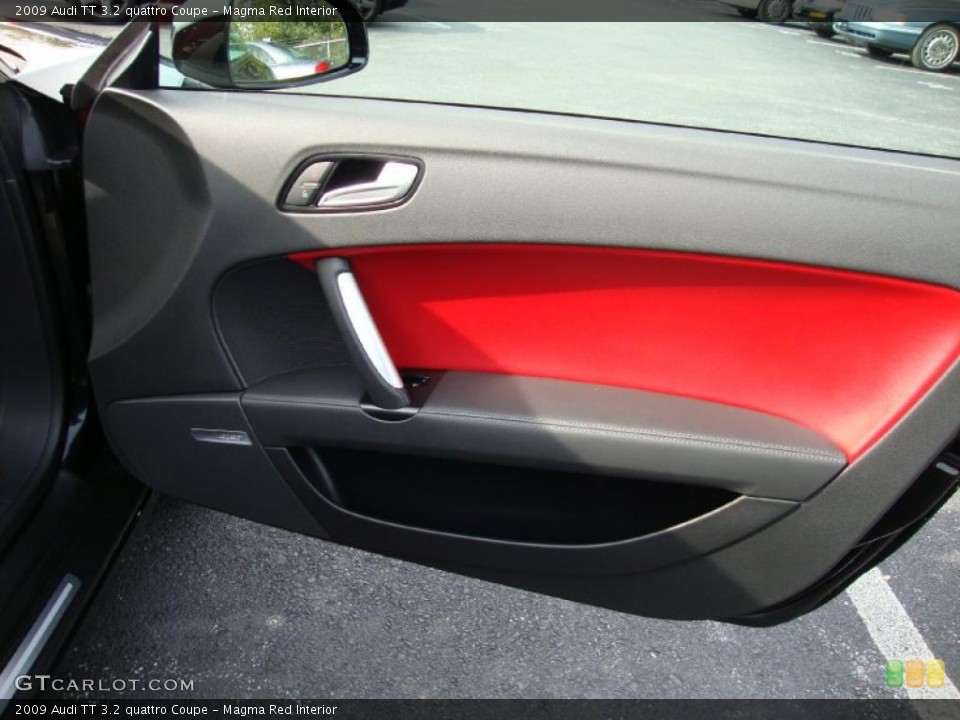 Magma Red Interior Door Panel for the 2009 Audi TT 3.2 quattro Coupe #38430477