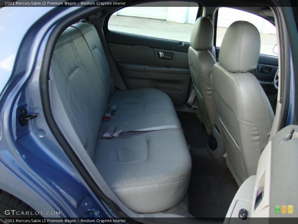 Medium Graphite Interior Photo for the 2001 Mercury Sable LS Premium Wagon #38433764
