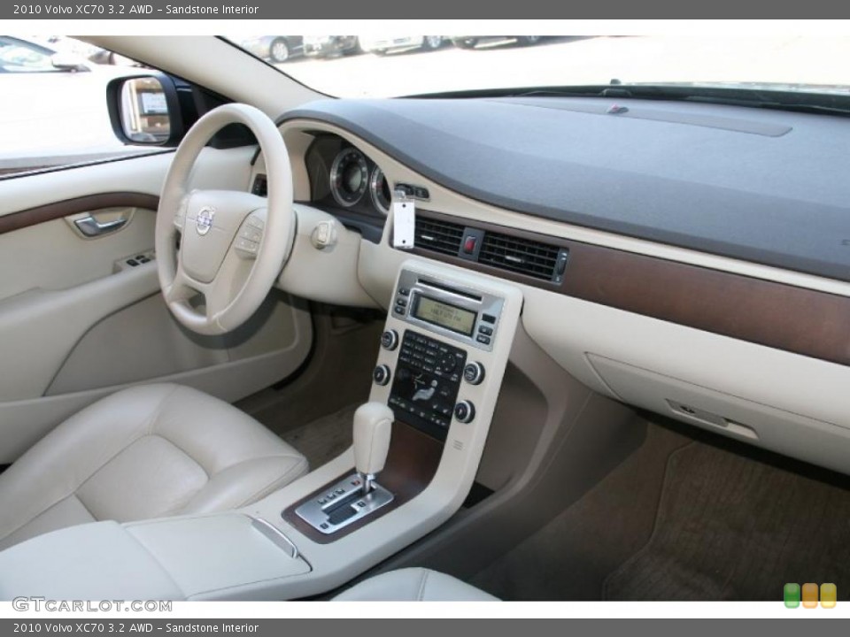 Sandstone Interior Dashboard for the 2010 Volvo XC70 3.2 AWD #38441088