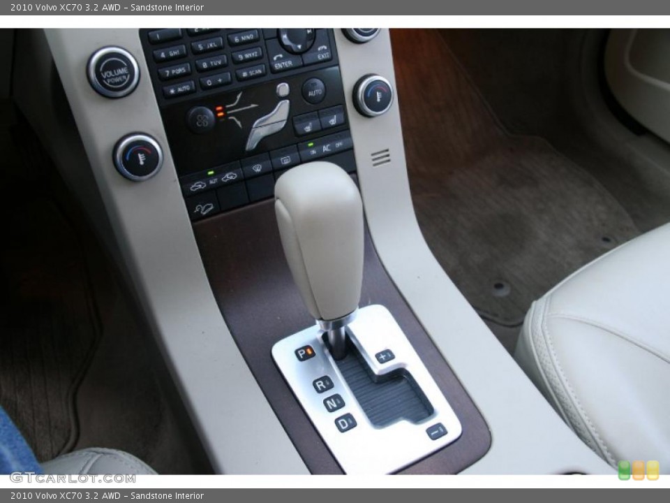 Sandstone Interior Transmission for the 2010 Volvo XC70 3.2 AWD #38441104