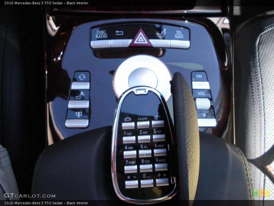 Black Interior Controls for the 2010 Mercedes-Benz S 550 Sedan #38445056