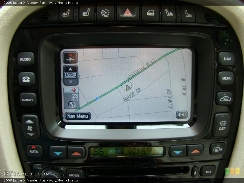 Ivory/Mocha Interior Navigation for the 2008 Jaguar XJ Vanden Plas #38446320
