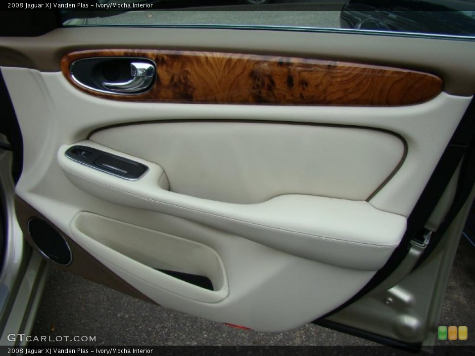 Ivory/Mocha Interior Door Panel for the 2008 Jaguar XJ Vanden Plas #38446352