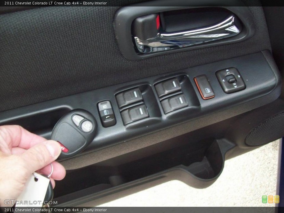 Ebony Interior Controls for the 2011 Chevrolet Colorado LT Crew Cab 4x4 #38447032