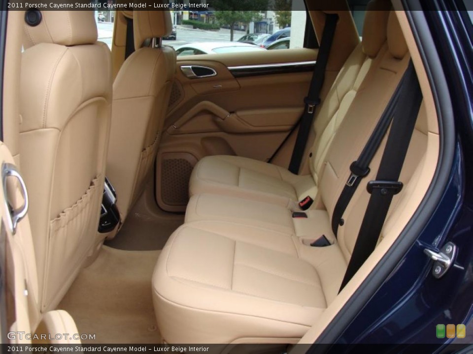 Luxor Beige Interior Photo for the 2011 Porsche Cayenne  #38447136